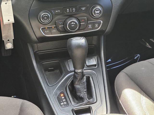 used 2019 Jeep Cherokee car, priced at $9,995
