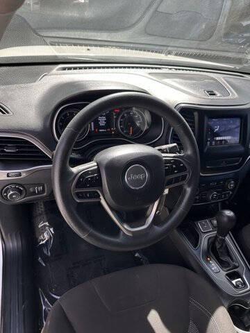 used 2019 Jeep Cherokee car, priced at $9,995