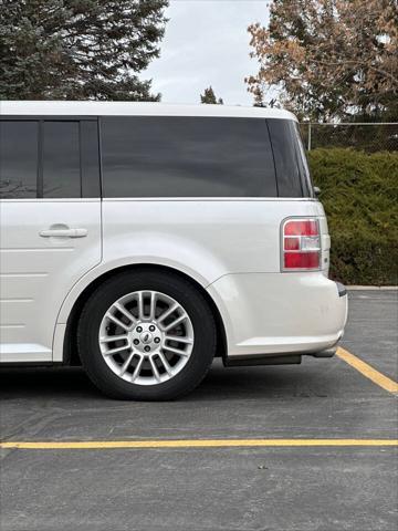 used 2014 Ford Flex car, priced at $6,995