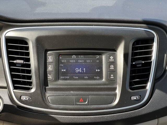 used 2015 Chrysler 200 car, priced at $4,995