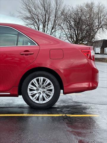 used 2013 Toyota Camry Hybrid car, priced at $5,995