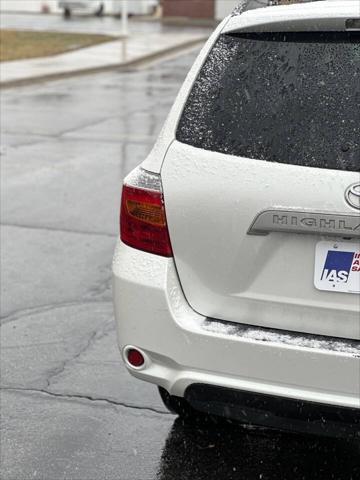 used 2010 Toyota Highlander car, priced at $6,995