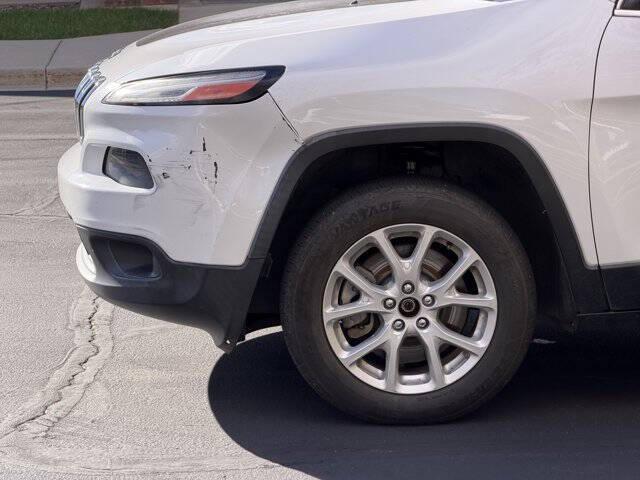 used 2018 Jeep Cherokee car, priced at $7,995