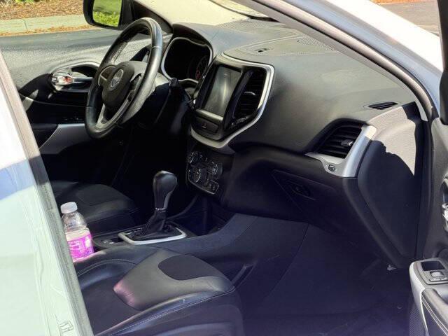 used 2018 Jeep Cherokee car, priced at $7,995