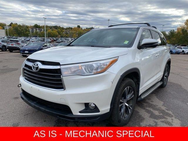 used 2016 Toyota Highlander car, priced at $15,990