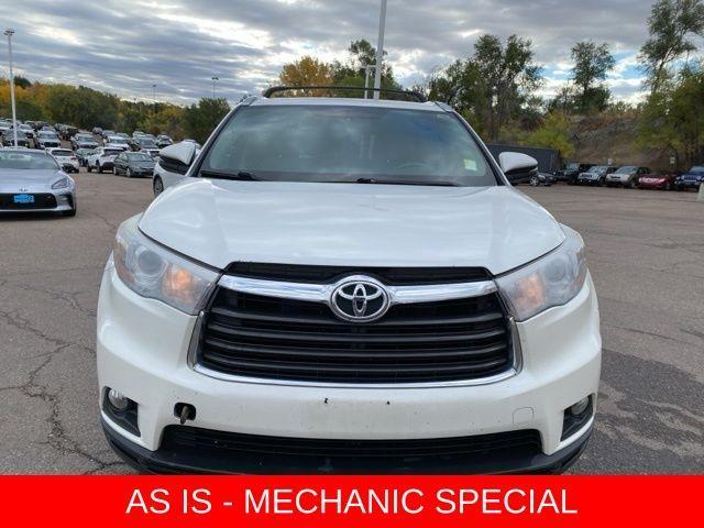 used 2016 Toyota Highlander car, priced at $15,990