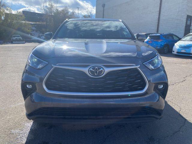 used 2024 Toyota Highlander car, priced at $40,390