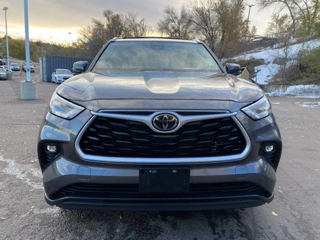 used 2022 Toyota Highlander car, priced at $37,390