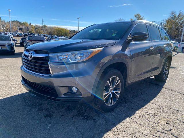 used 2016 Toyota Highlander car, priced at $20,490