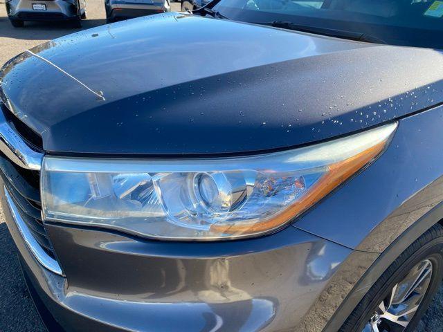 used 2016 Toyota Highlander car, priced at $20,490