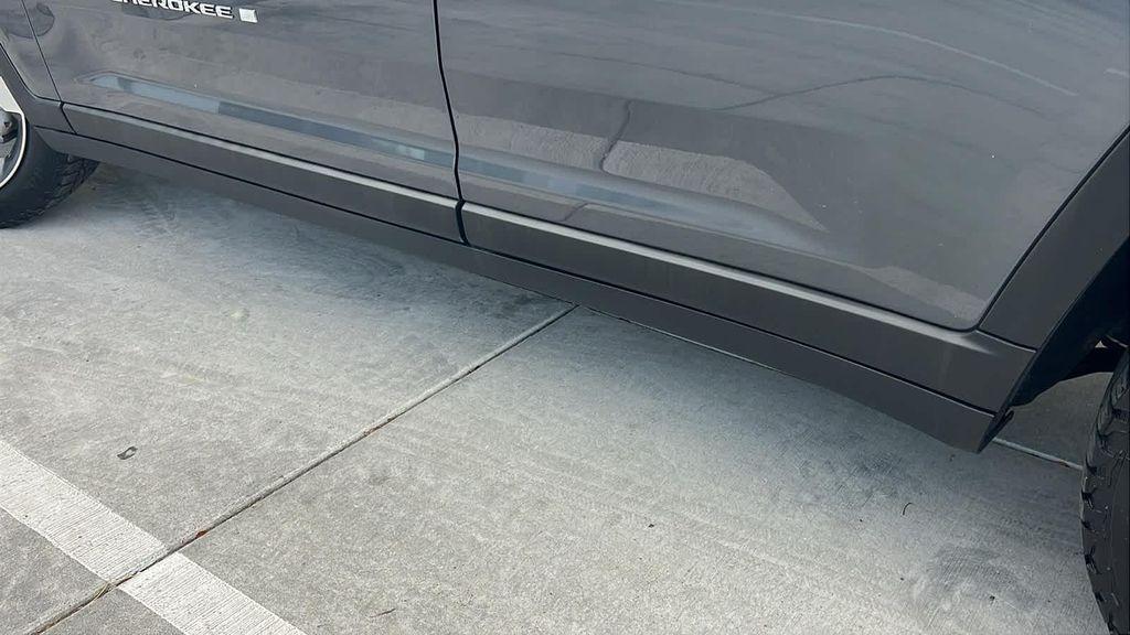 used 2021 Jeep Grand Cherokee L car, priced at $27,180