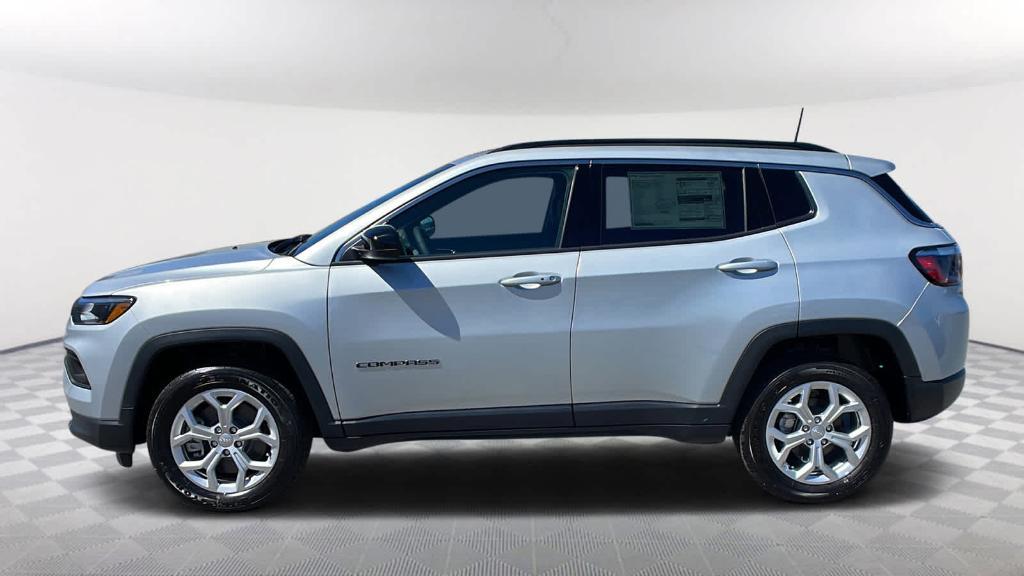 new 2024 Jeep Compass car, priced at $27,500