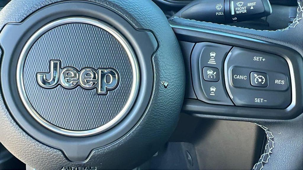 new 2025 Jeep Gladiator car, priced at $51,225