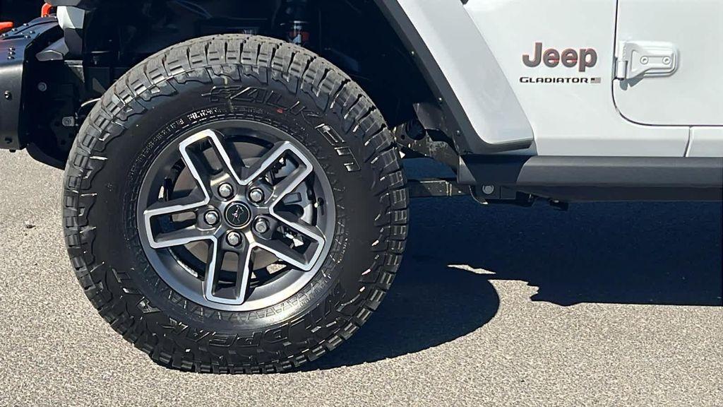 new 2025 Jeep Gladiator car, priced at $51,225