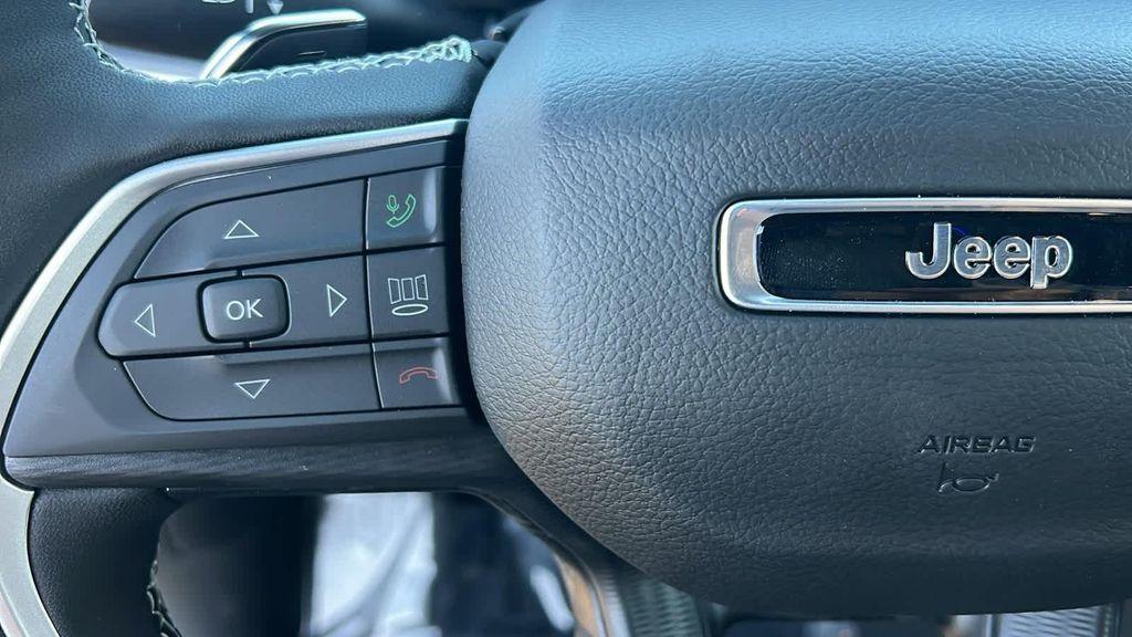 new 2025 Jeep Grand Cherokee L car, priced at $42,500