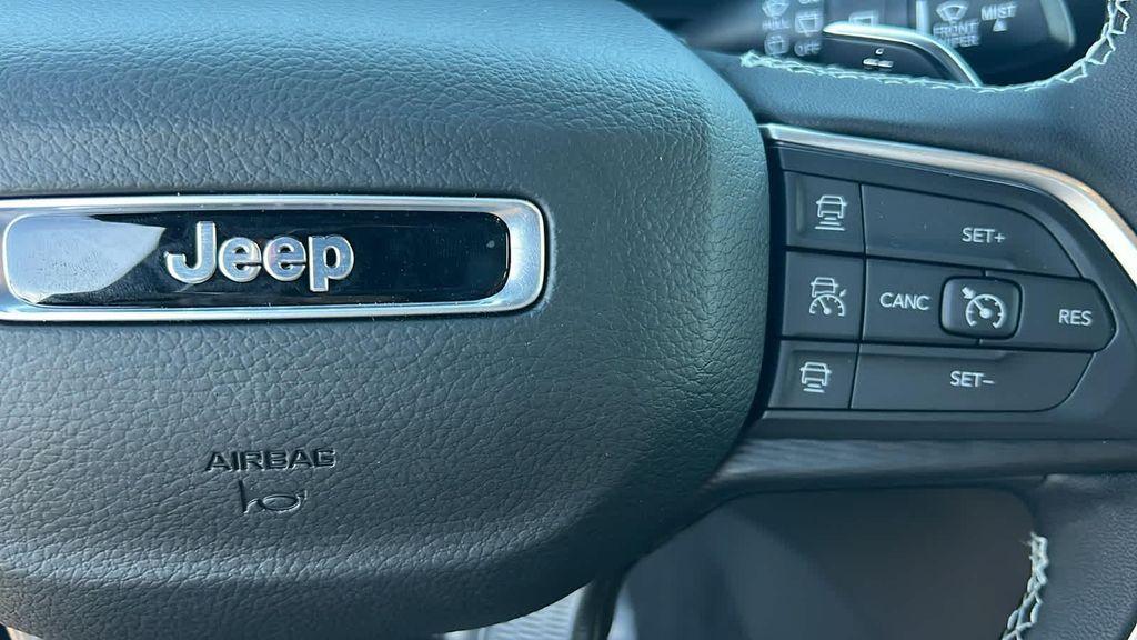 new 2025 Jeep Grand Cherokee L car, priced at $42,500
