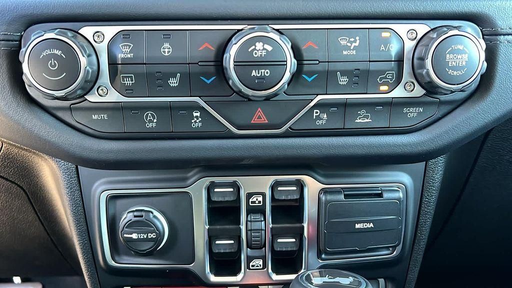 new 2026 Jeep Wrangler car, priced at $61,943