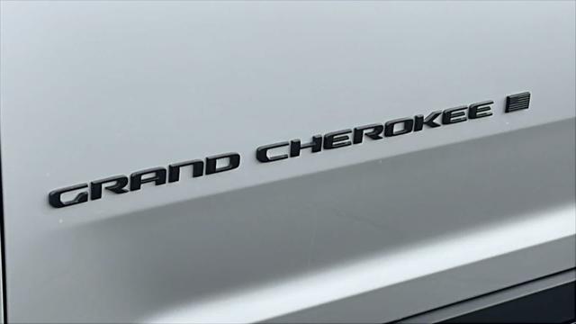 new 2025 Jeep Grand Cherokee car, priced at $43,880