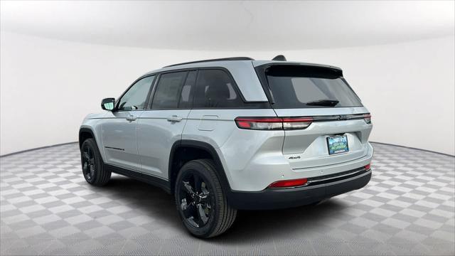 new 2025 Jeep Grand Cherokee car, priced at $43,880