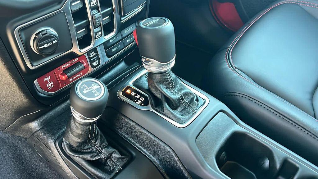 new 2025 Jeep Gladiator car, priced at $51,914