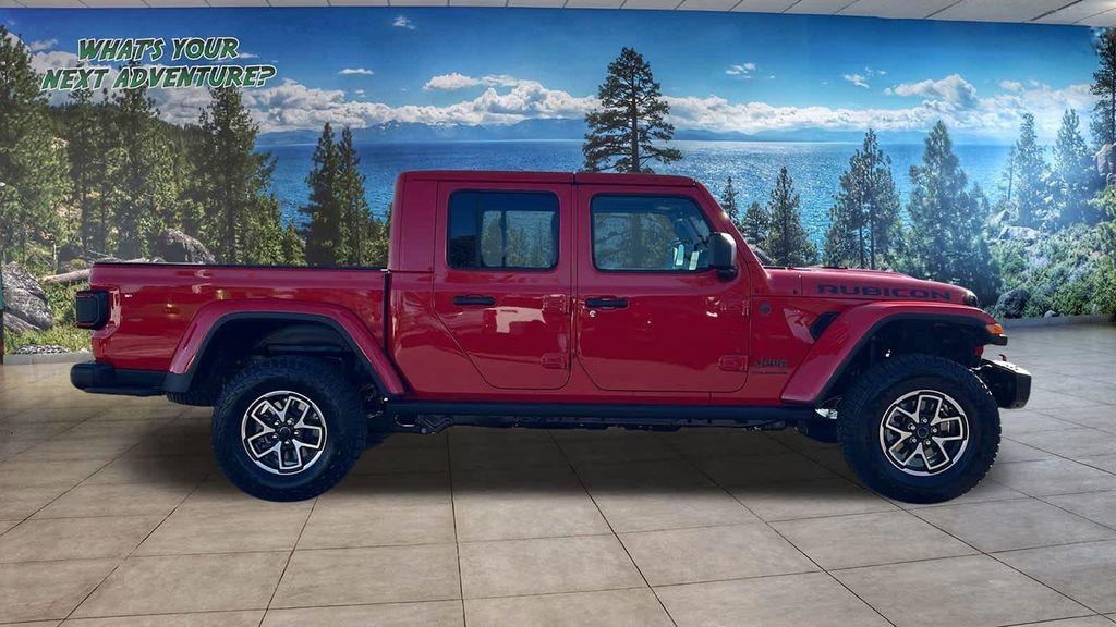 new 2025 Jeep Gladiator car, priced at $51,914