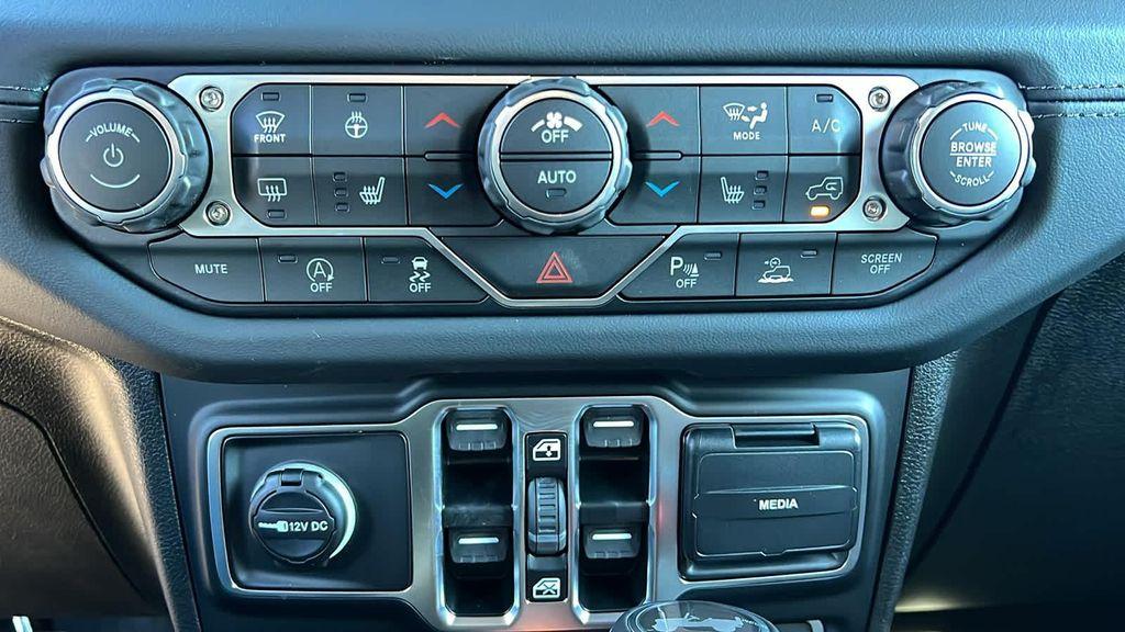 new 2026 Jeep Wrangler car, priced at $61,300