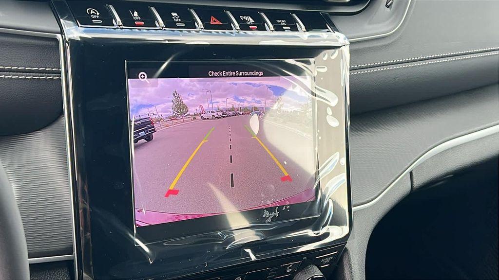 new 2025 Jeep Grand Cherokee car, priced at $41,750