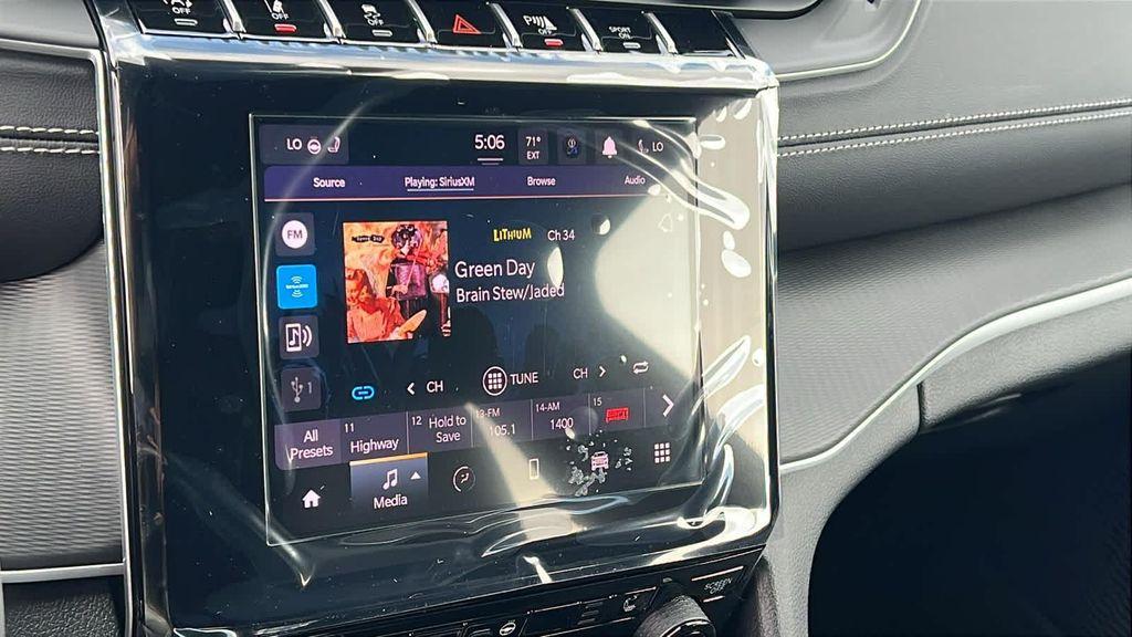 new 2025 Jeep Grand Cherokee car, priced at $41,750