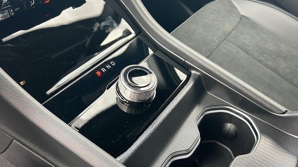 new 2025 Jeep Grand Cherokee car, priced at $41,750