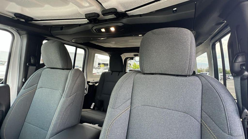 new 2025 Jeep Wrangler car, priced at $48,260