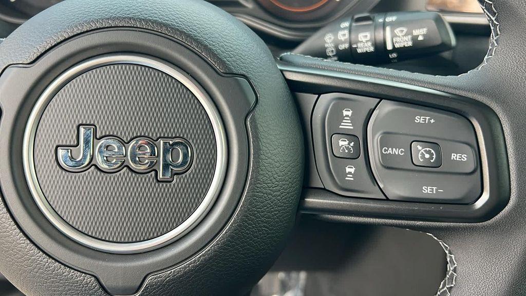 new 2025 Jeep Wrangler car, priced at $48,260