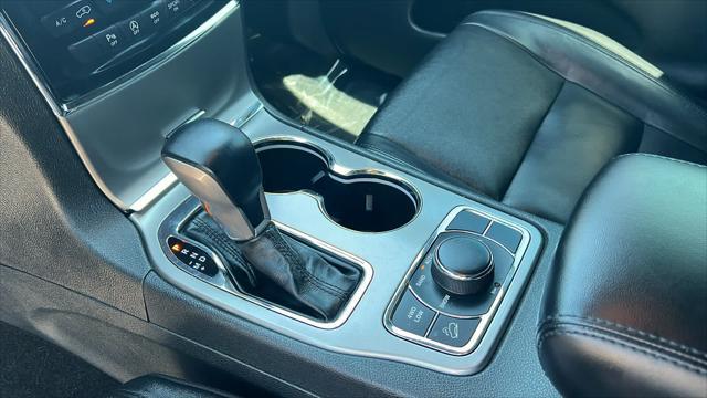 used 2022 Jeep Grand Cherokee car, priced at $28,780