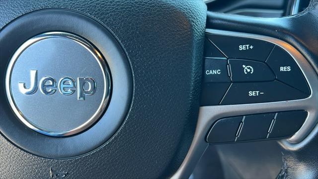 used 2022 Jeep Grand Cherokee car, priced at $28,780