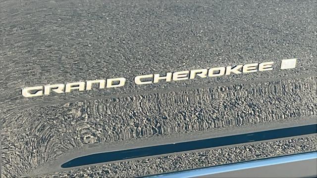 new 2025 Jeep Grand Cherokee car, priced at $52,500