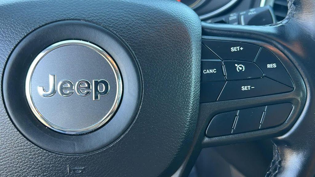 used 2021 Jeep Cherokee car, priced at $19,980