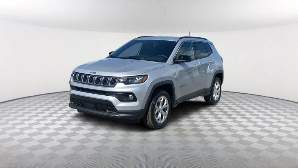 new 2024 Jeep Compass car, priced at $28,500