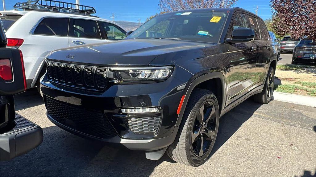 used 2023 Jeep Grand Cherokee car, priced at $34,980