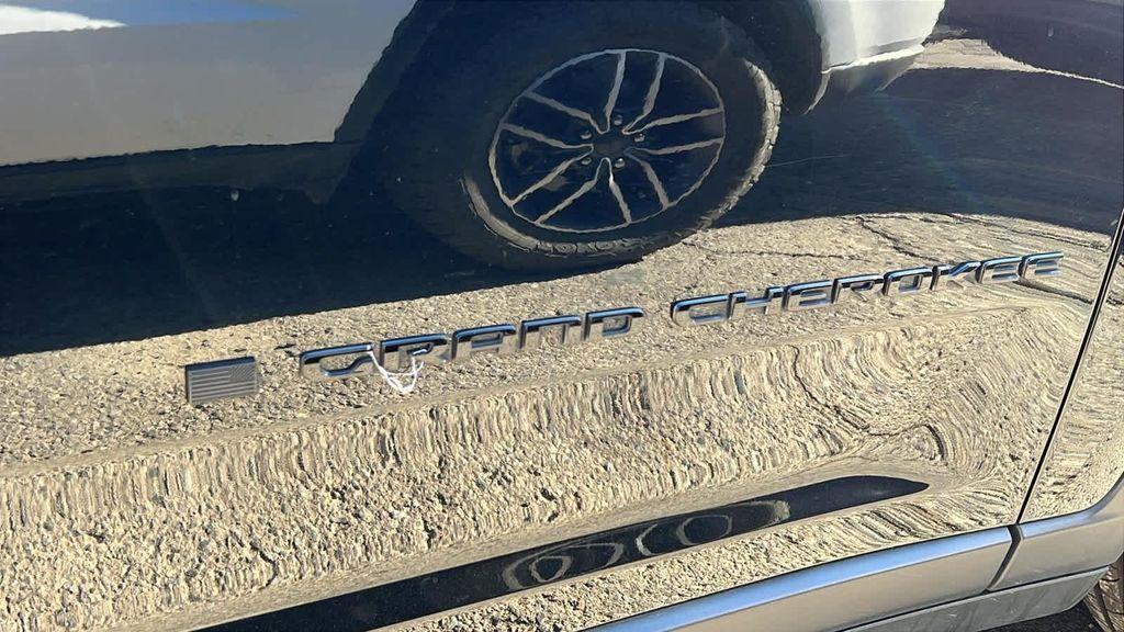 used 2023 Jeep Grand Cherokee car, priced at $34,980