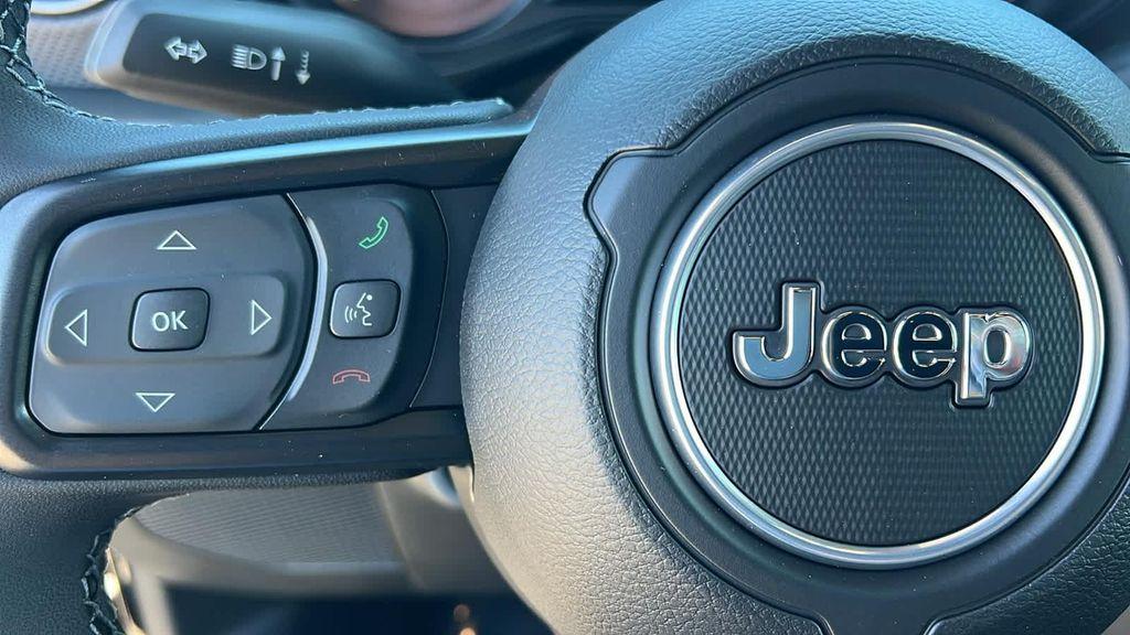 new 2025 Jeep Gladiator car, priced at $52,400