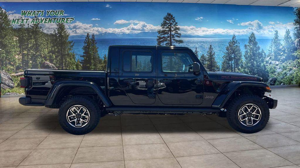 new 2025 Jeep Gladiator car, priced at $52,400