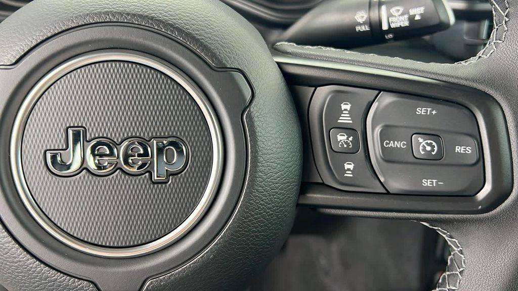 new 2025 Jeep Gladiator car, priced at $46,349