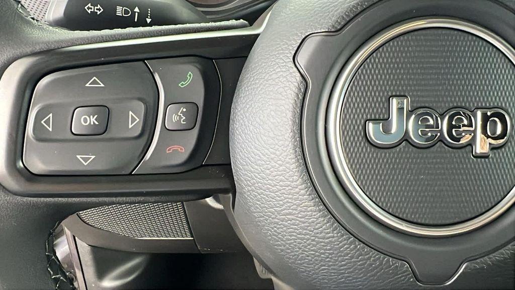 new 2025 Jeep Gladiator car, priced at $46,349