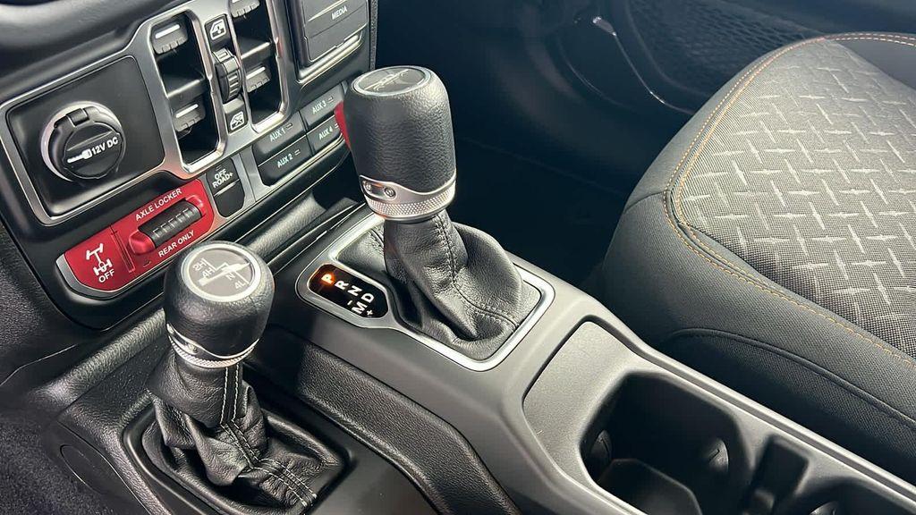 new 2025 Jeep Gladiator car, priced at $46,349