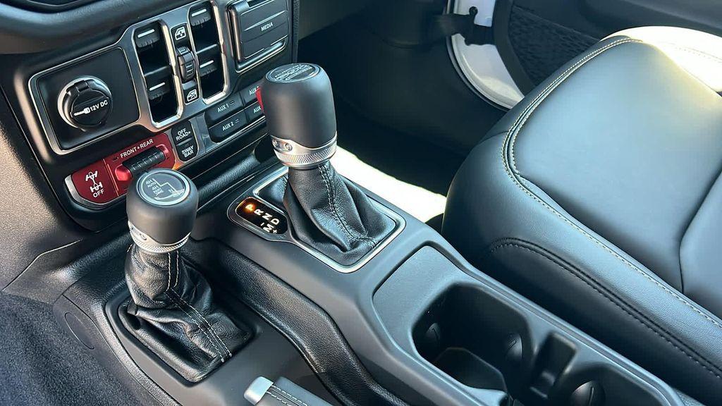 new 2025 Jeep Wrangler car, priced at $98,900