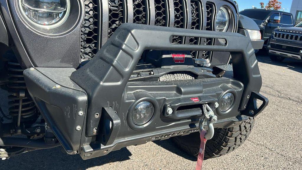 used 2021 Jeep Gladiator car, priced at $48,980