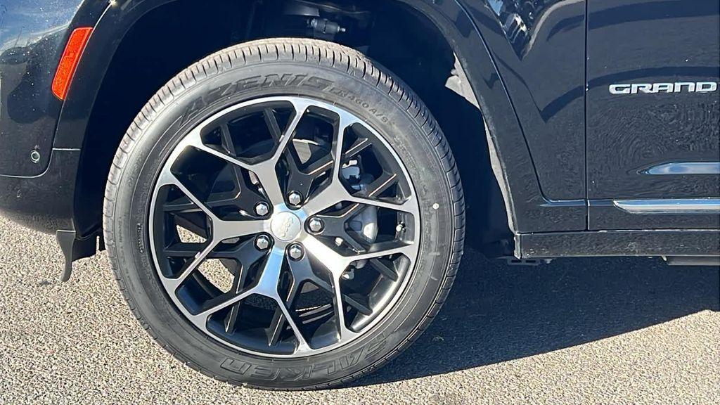 used 2022 Jeep Grand Cherokee 4xe car, priced at $45,980