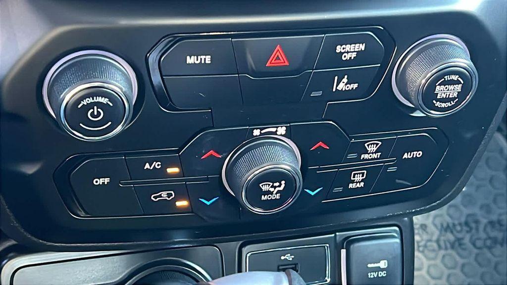 used 2022 Jeep Renegade car, priced at $20,980