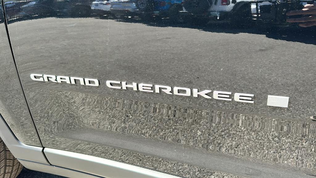 new 2024 Jeep Grand Cherokee car, priced at $41,600