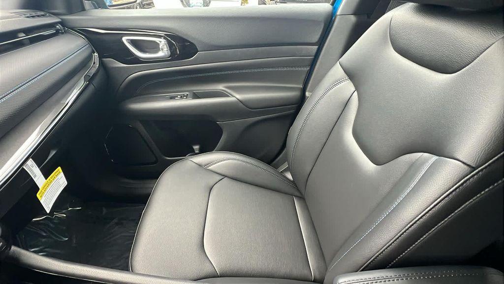 new 2026 Jeep Compass car, priced at $31,641