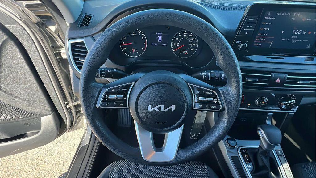used 2023 Kia Seltos car, priced at $21,280